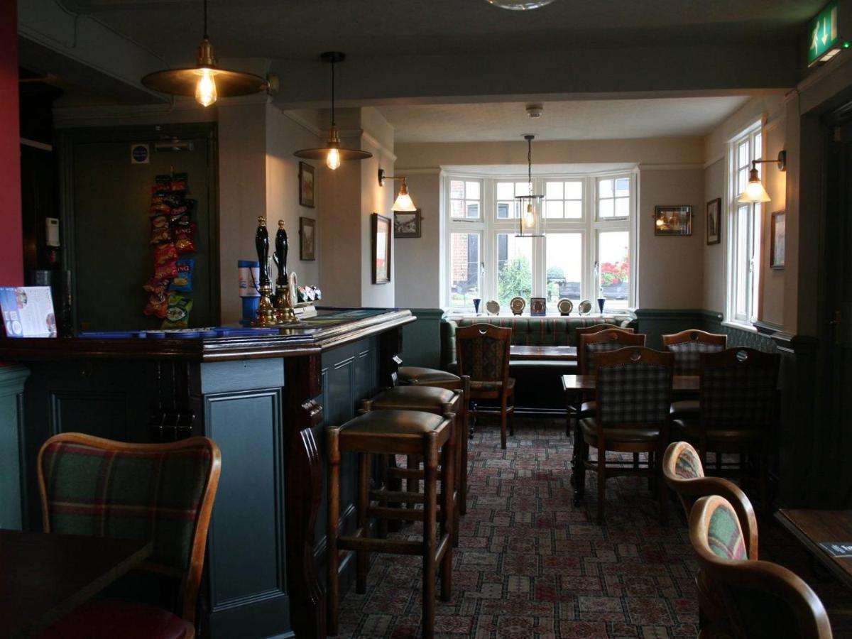 The Rifle Volunteer Bed and Breakfast Ware Exteriör bild